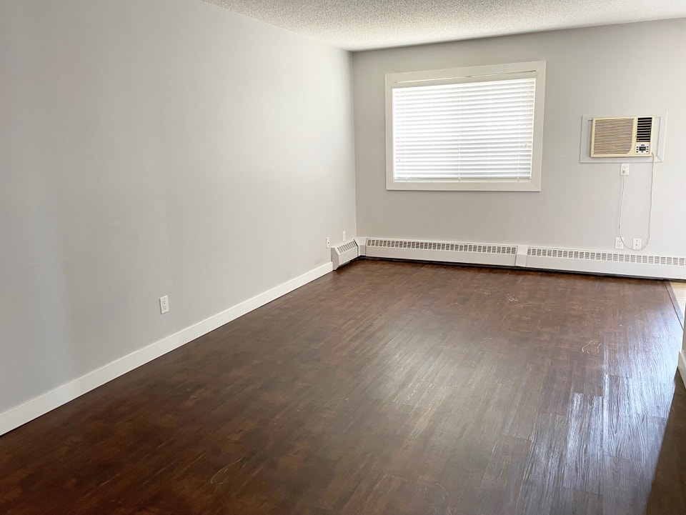 Sheraton Apartments - 2 Bedroom 1 Bath Apartment for Rent 5