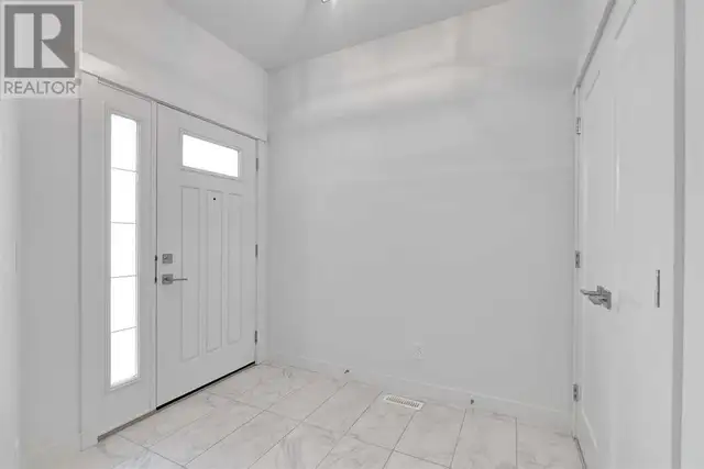 100 Sierra Morena Manor SW Calgary, Alberta62864392594691122