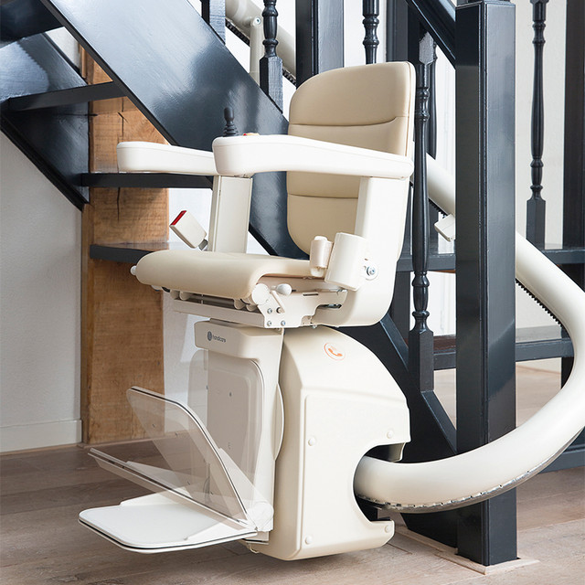 Stairlift Curved and Straight in Health & Special Needs in City of Toronto - Image 2
