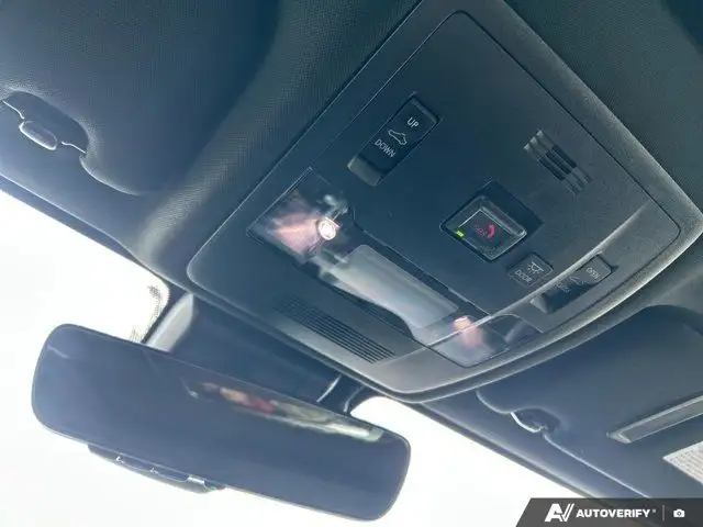 2025 Lexus IS 300 Awd | Leather | Sunroof | Accident Free in Cars & Trucks in Mississauga / Peel Region - Image 25
