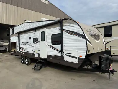 2017 Forest River Wildwood 30 Loft TK – Unique Loft Model Travel Trailer This is a very unique floor...