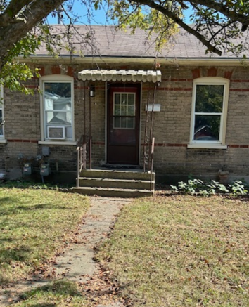 Semi detached Bungalow for rent, View more