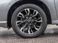 WAS: $17895 NOW: $15995 plus taxes and licensing feesPricing Policy: *Advertised Price based on Fina... (image 4)