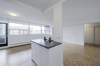 Welcome to 1249 North Shore Boulevard East in Burlington. We are located across the street from Spen... (image 1)