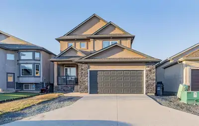 4F//Winnipeg/Showing Starts July 30, Offers as received... Welcome to Amber Trails! This stunning 2,...