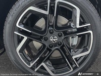 This Volkswagen Tiguan boasts a Intercooled Turbo Regular Unleaded I-4 2.0 L/121 engine powering thi... (image 7)