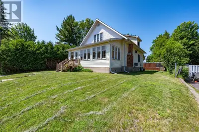 Situated in the very heart of Petawawa, is this quaint 3 bedroom home that beautifully blends timele...