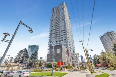 Welcome to "Holland Two" and experience the perfect urban convivence and modern high-rise living. Ev...