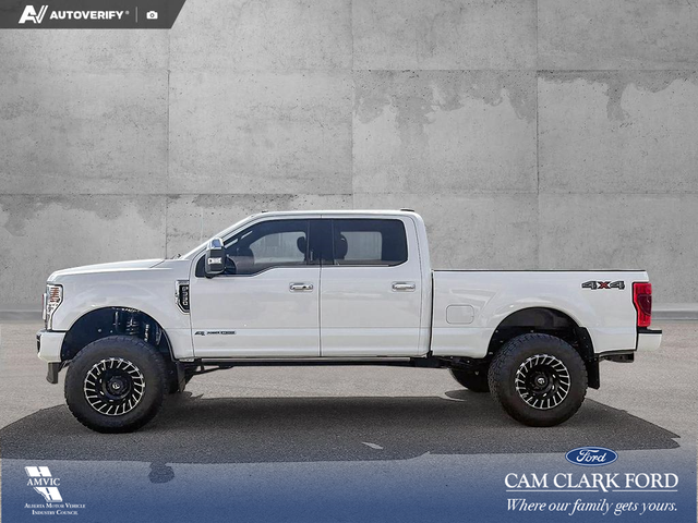 2022 Ford F-350 Platinum LIFTED, FUEL RIMS, FOX SHOCKS, MOONR... in Cars & Trucks in Red Deer - Image 5