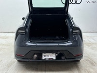 Local accident-free trade with only 4,99KM! This Toyota Prius Plug-In Hybrid delivers a Gas/Electric... (image 6)