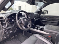 CLEAN CARFAX ONE OWNER, Heated Front Seats, Back up Camera, 3.92 Rear Ratio, Engine: 5.7L HEMI VVT V... (image 8)