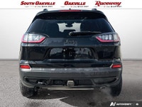 Clean CARFAx No Accidents, 3.517 Axle Ratio, 4 & 7-Pin Wiring Harness, Advanced Safety Group, Air Co... (image 4)