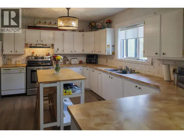 1090 DYKE ROAD McBride, British Columbia in Houses for Sale in Quesnel - Image 7