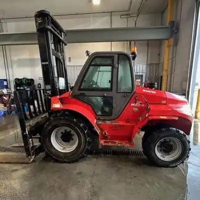 2015 MANITOU M50.4 Diesel Rough Terrain Forklift Capacity: 11,000 Lift Height: 177 (in) Mast Type: S...