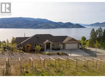 Pride of ownership shines throughout this beautifully maintained private walkout rancher, custom-bui...