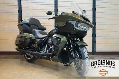2026 Harley-Davidson Road Glide LimitedThe King of the Highway Returns.The 2026 Road Glide Limited s...