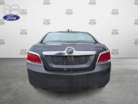 This AS-IS trade includes: Remote Keyless Entry Power Drivers Seat 8" Screen w/ AM/FM/CD Cruise Cont... (image 5)