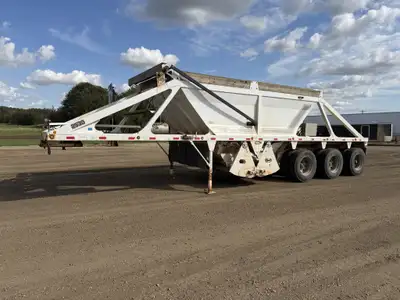 2006 CASTLETON 38 FT TRIDEM CROSS CLAM BOTTOM DUMP TRAILER - Air Ride Suspension, Electric Tarp, Die...