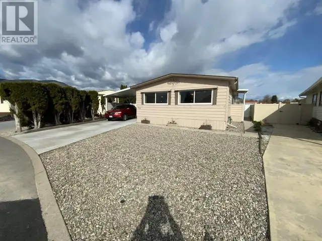 3105 SOUTH MAIN Street Unit# 317 Penticton, British Columbia in Condos for Sale in Penticton - Image 2