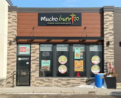 FULLY DEVELOPED TURNKEY FRANCHISE RESTAURANT FOR SALE!! Approx. 1,300 SF located in a prime high tra...