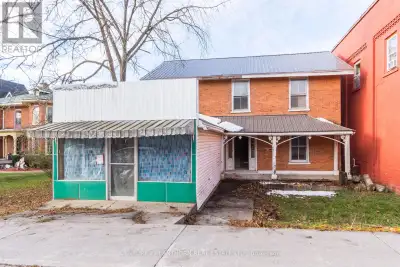 Investment/Development Opportunity 4 Residential Units + 1 Commercial (Convertible to Residential) E...