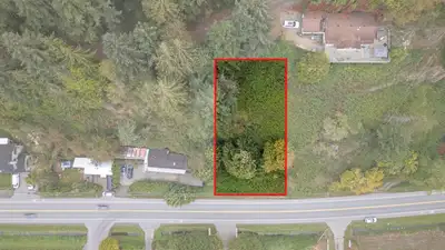 Excellent opportunity in Chilliwack! This large R1-A zoned property at 47165 Yale Rd offers strong d...