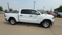 This 2025 RAM 1500 BIGHORN/LONESTAR CREW 4X4 has the following options Cloth Bench Seat, Remote Star... (image 9)