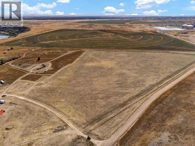 6101 10 Avenue NW Medicine Hat, Alberta in Land for Sale in Medicine Hat - Image 3
