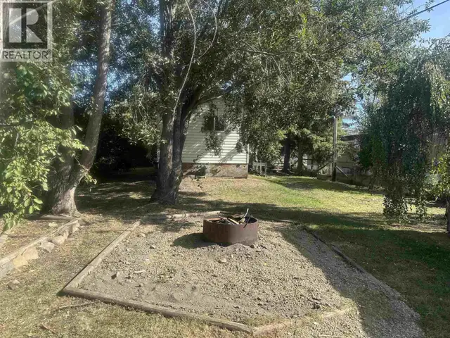 8724 75 STREET Fort St. John, British Columbia in Houses for Sale in Fort St. John - Image 10
