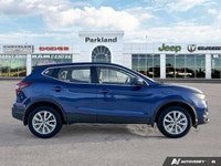 The 2023 Nissan Qashqai is built for Alberta driving, featuring *All Wheel Drive*, *Anti-Lock Brakin... (image 6)