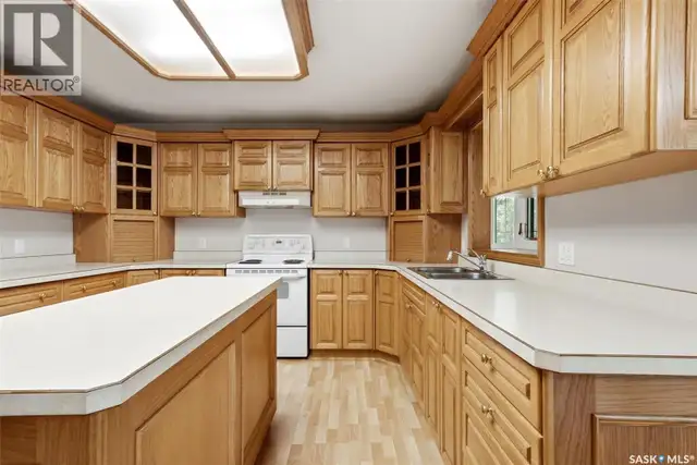 292 Regina AVENUE Katepwa Beach, Saskatchewan in Houses for Sale in Regina - Image 10