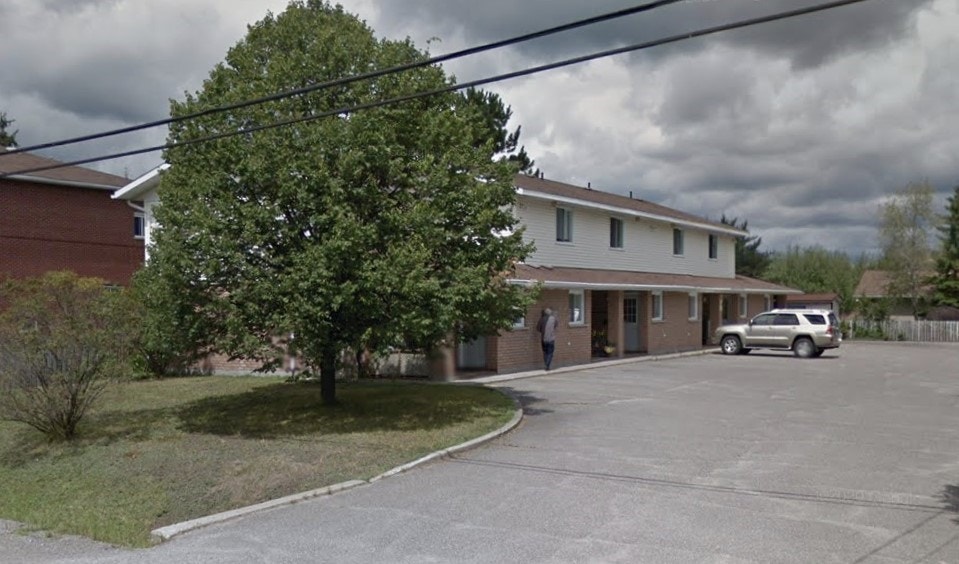 Spacious 3-Bedroom Townhouse for Rent – Val Caron 1