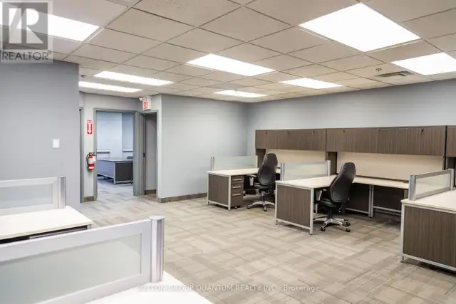 19 - 5100 SOUTH SERVICE ROAD Burlington (Industrial Burlington), in Commercial & Office Space for Rent in Oakville / Halton Region - Image 14
