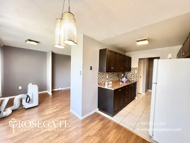 Spacious 2-Bedroom Apartment in Prime London Location – 900 Sq F in Long Term Rentals in London - Image 7