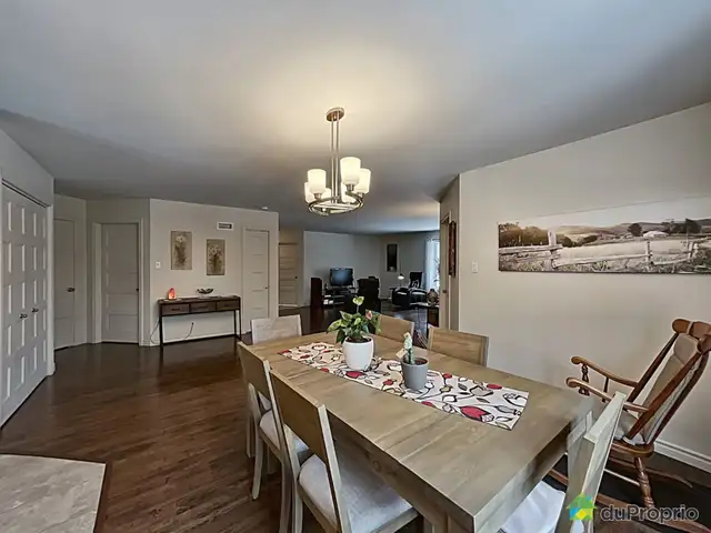 $849,900 - Triplex for sale in Shawinigan (Shawinigan-Sud) in Houses for Sale in Shawinigan - Image 6