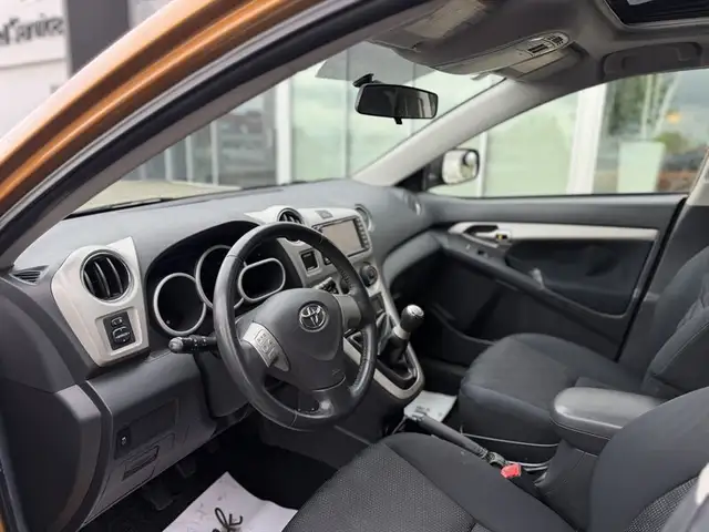 2010 Toyota Matrix S in Cars & Trucks in Edmonton - Image 21