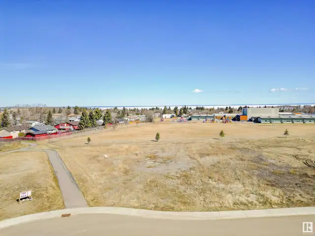 830 Schooner DR Cold Lake, Alberta in Land for Sale in Edmonton - Image 4