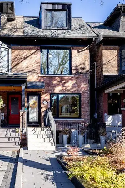 LOWER - 11 PRINCE RUPERT AVENUE Toronto (High Park North), Ontar
