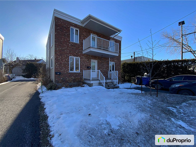 699 900$ - Duplex à vendre à Boucherville dans Maisons à vendre  à Longueuil/Rive Sud