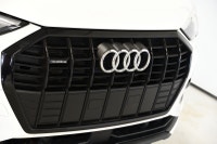 Traction intégrale Audi quattro / Modèle Komfort avec l'Ensemble Canada Edition / Roues 19 pouces /... (image 3)