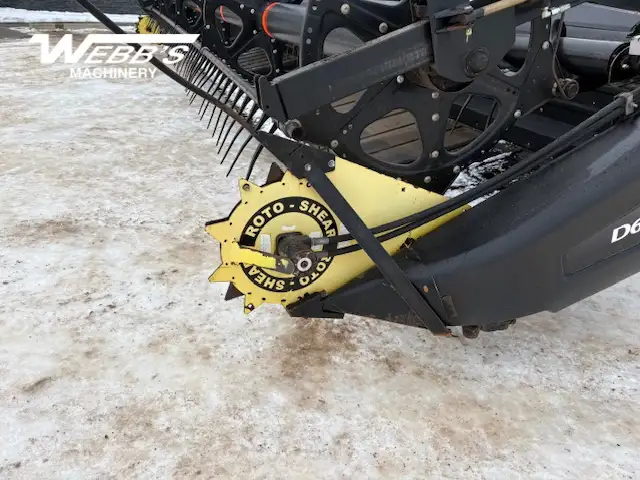 2010 Macdon M150 WINDROWER - SWATHER in Farming Equipment in Saskatoon - Image 20