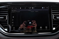 This Dodge Durango has a strong Regular Unleaded V-8 5.7 L/345 engine powering this Automatic transm... (image 9)