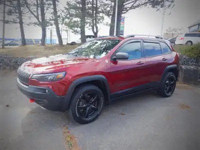 Anti-Lock Brakes;Driver Air Bag;Fog Lights;Passenger Air Bag;Side Air Bag;Traction Control;Heated Mi...