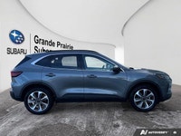 2024 Ford Escape Platinum Vehicle Highlights Keyless Entry CarPlay Dynamic driving meets sophisticat... (image 6)