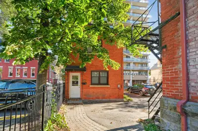 FOR RENT – Unit 1, 258 Somerset Street West, Ottawa Available August 1, 2026 | $1,350/month + Hydro...