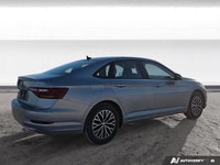 Turbocharged,Heated Mirrors,Steering Wheel Audio Controls,Automatic Headlights,Daytime Running Light... (image 5)