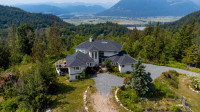 Multi-Acre Mountaintop Custom Home with Amazing Panoramic Views