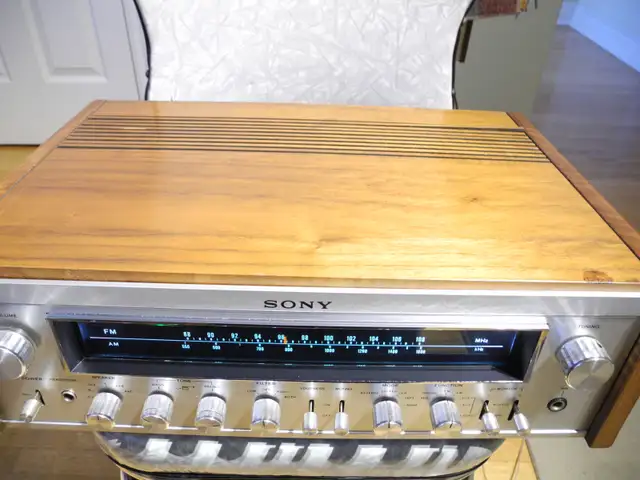 VINTAGE SONY STR 7055 HI END RECEIVER/AMPLIFIER in Stereo Systems & Home Theatre in City of Toronto - Image 5