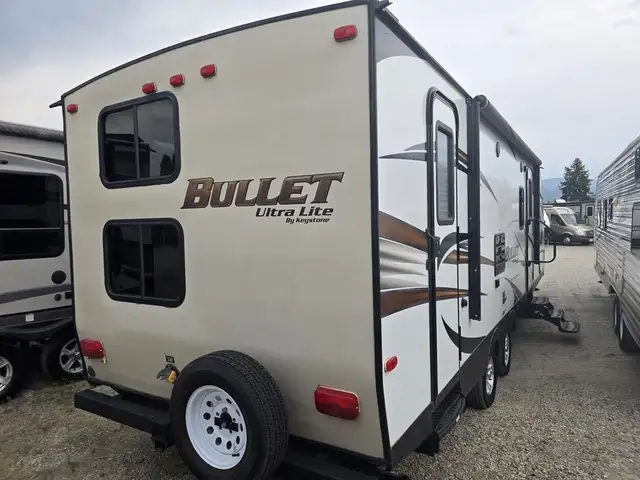 2015 Keystone RV Bullet 272BHS in Travel Trailers & Campers in Penticton - Image 6