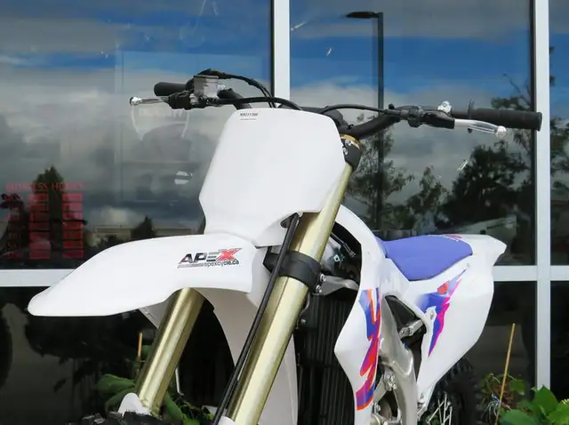 2024 Yamaha YZ450F in Dirt Bikes & Motocross in Cambridge - Image 10